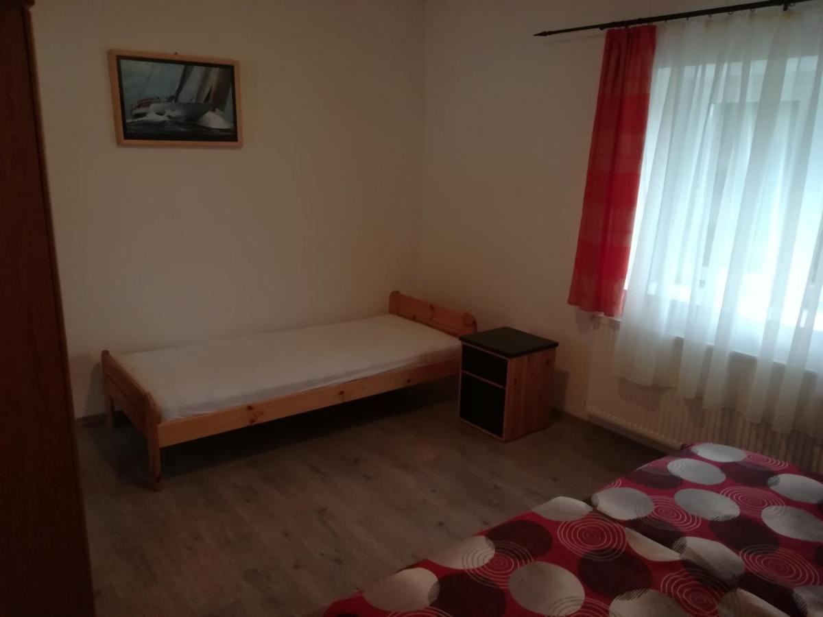 Suemegi Levendula Apartmanok Екстер'єр фото